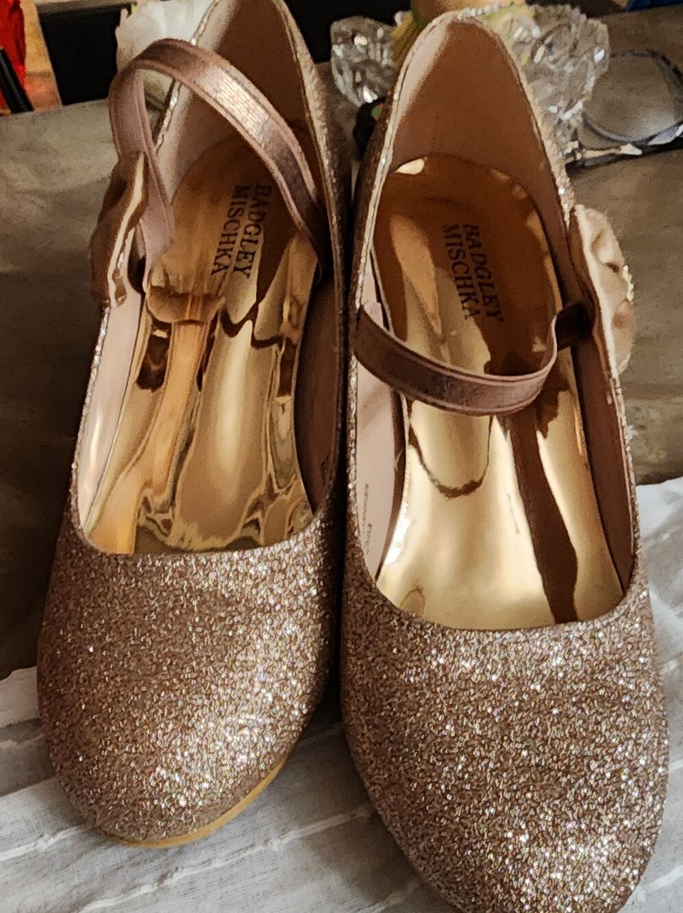 Badgley Mischka Sparkling Rose Gold Mary Jane Block Heels Sz 4 Bow